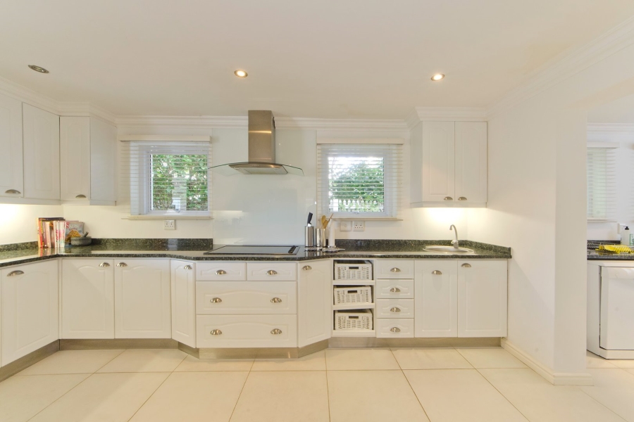 5 Bedroom Property for Sale in Thesen Islands Western Cape